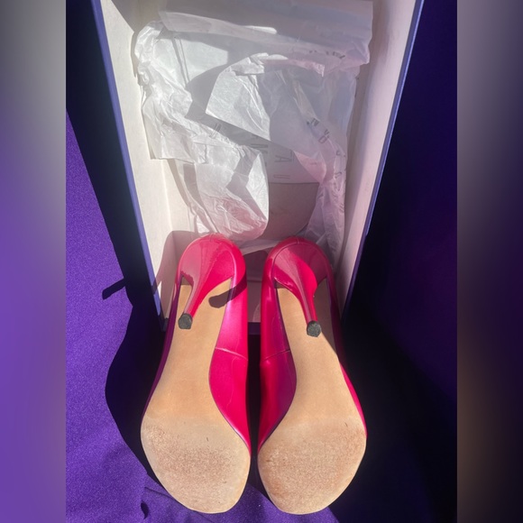 Stuart Weitzman Logoflame Fuchsia Size 10 - Picture 5 of 6